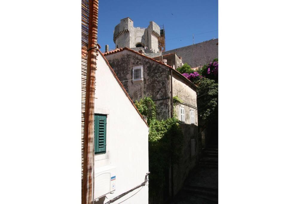 1-Bdrm With Terrace In The Old Town Lägenhet Dubrovnik Exteriör bild